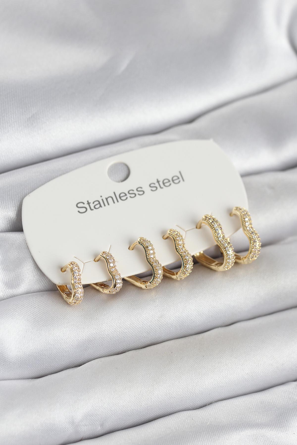 Çelik Gold Renk 6'lı Set Kalp Form Küpe