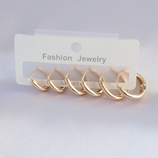 Gold Renk Oval Küpe Seti