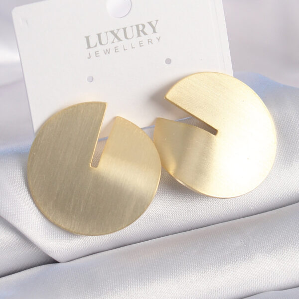 Gold Renk Daire Plaka Model Küpe