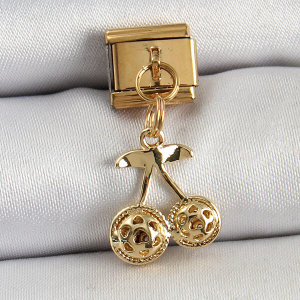 Çelik Sallantılı Zirkon Taşlı Fiyonk Model Gold Renk Nomination C Çelik Sallantılı Kiraz Model Gold Renk Nomination Charm