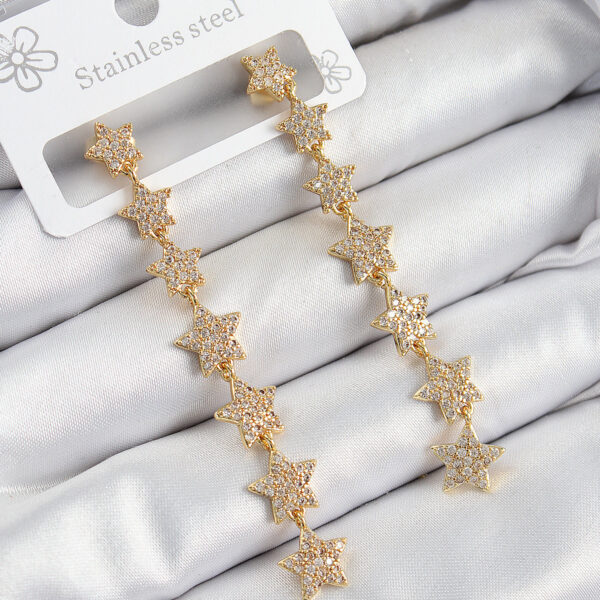 Zirkon Taşlı Sallantılı Yıldız Model Gold Renk Küpe