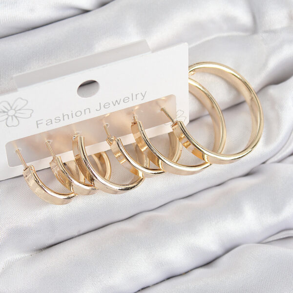 Halka Model Gold Renk Set Küpe