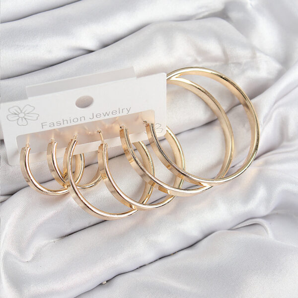 Halka Model Gold Renk Set Küpe
