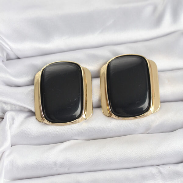 Gold Renk Siyah Plaka Vintage Küpe