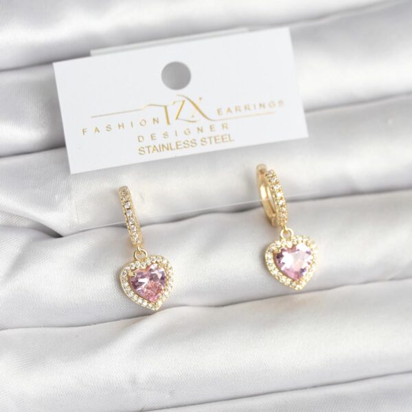 Gold Pembe Renk Zirkon Taşlı Kalp Model Küpe