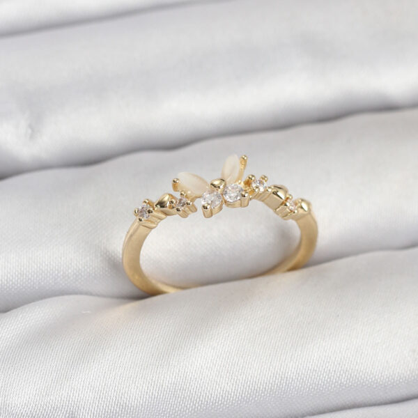 Kelebek Model Gold Renk Yüzük