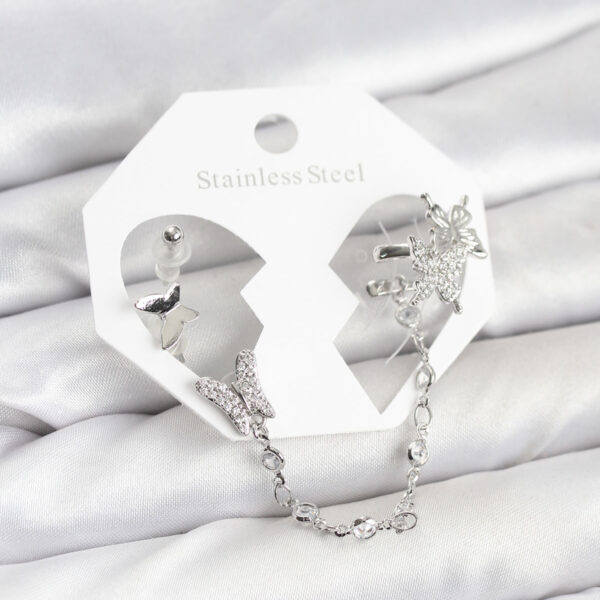 Gümüş Renk Kelebek Model Zincir Bağlantılı Ear Cuff Küpe Seti