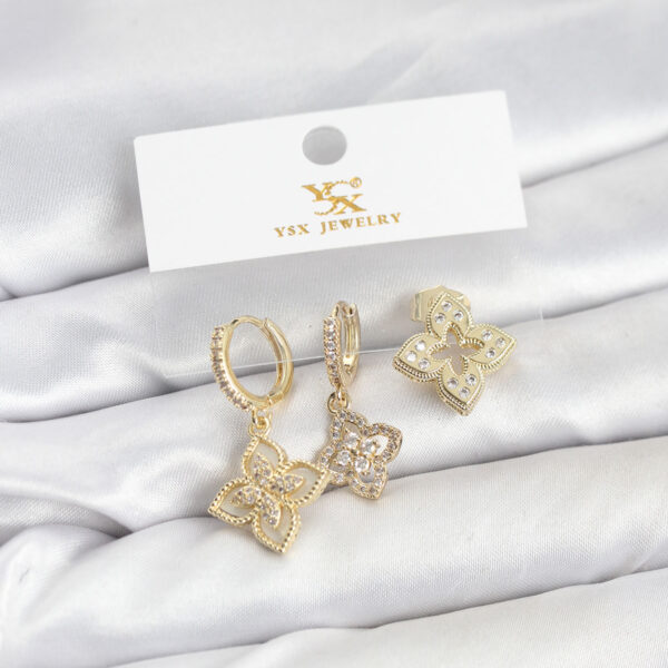 Gold Renk Yonca Model YSX Trio Küpe Seti