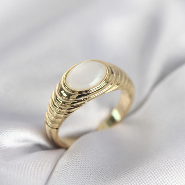 Gold Renk Vintage Model Yüzük