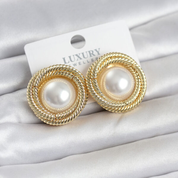 Gold Renk Sarmal Model İncili Küpe