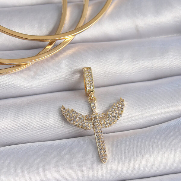 Gold Renk Zirkon Taşlı Mikail Model Ajda Charm
