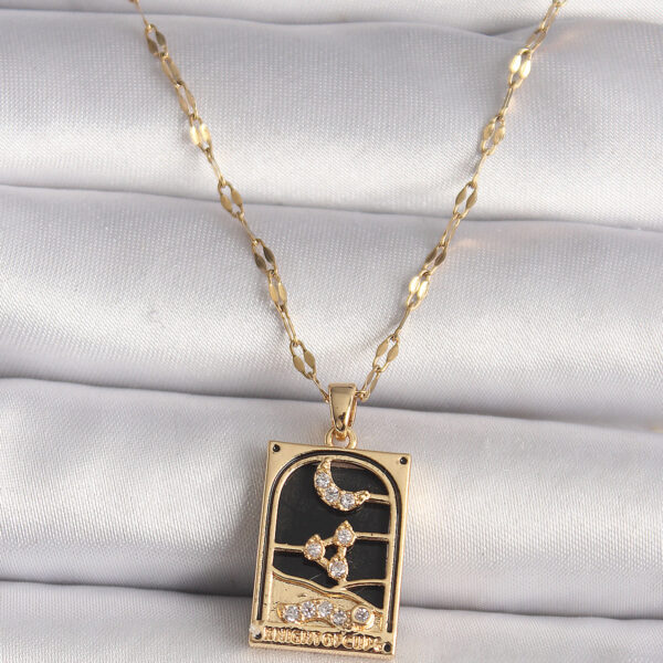 Çelik Gold Renk Zirkon Taşlı Ay Figürlü Tarot Model Kolye