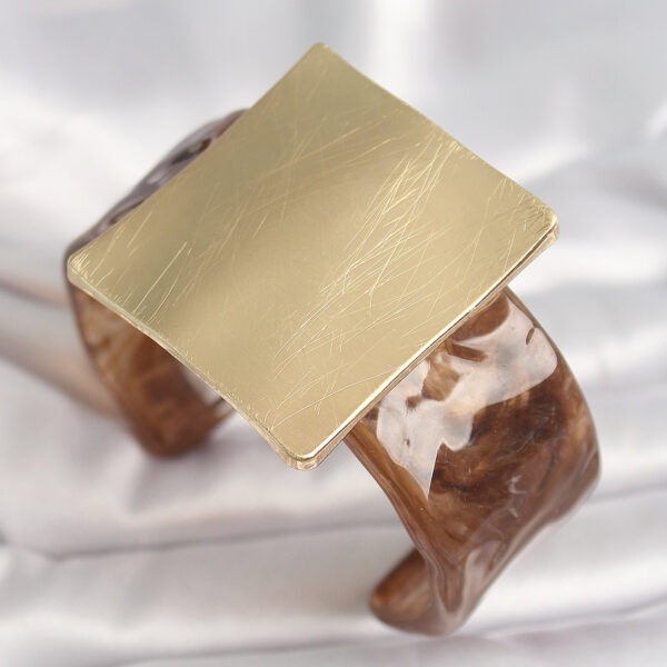 Kahverengi Mermer Desen Akrilik Plastik Gold Kare Plaka Model Vintage Bilezik