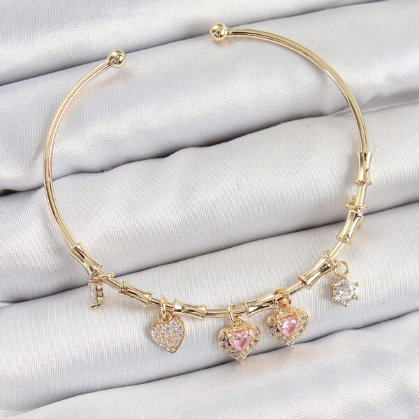 Zirkon Taşlı Pembe Kalp Model Gold Renk Charm Bileklik