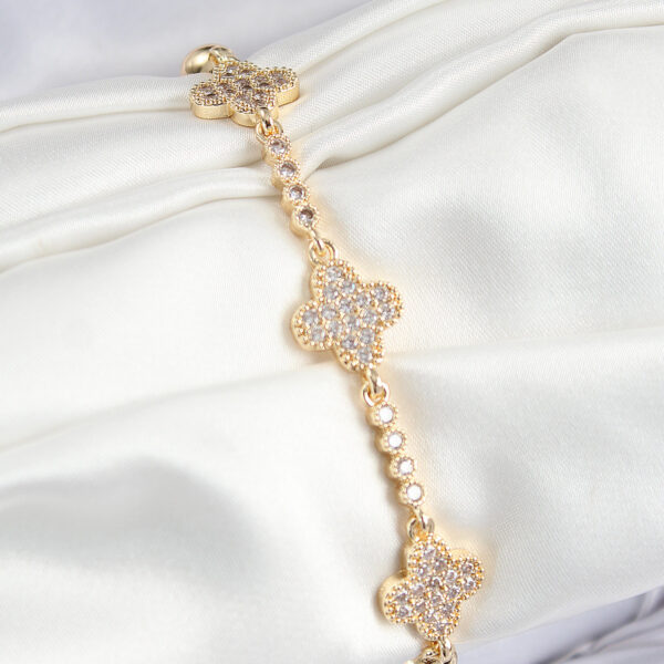 Zirkon Taşlı Yonca Model Gold Renk Bileklik