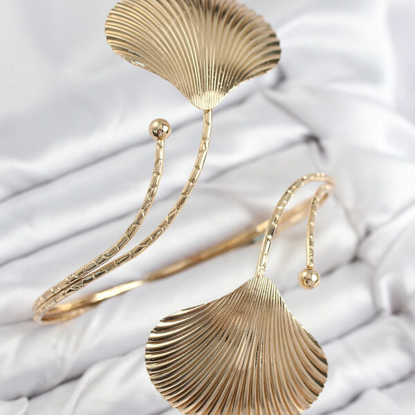 İstiridye Model Gold Renk Pazu Bileklik