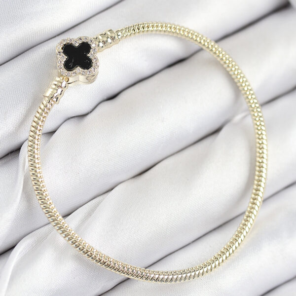 Charm Zirkon Taşlı Yonca Model Gold Renk Bileklik