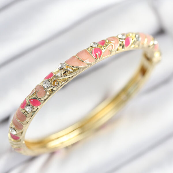 Mineli Zirkon Taşlı Pembe Çiçek Motifli Gold Kelepçe