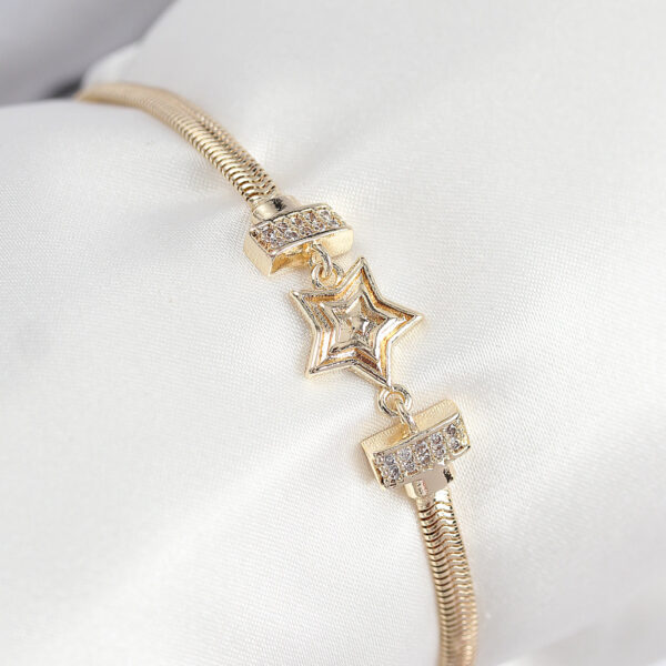Zirkon Taşlı Yıldız Model Gold Renk Bileklik
