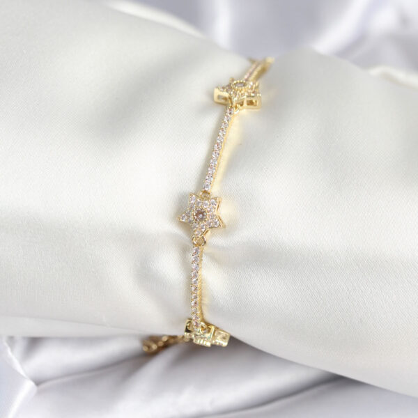 Gold Renk Yıldız Model Bileklik