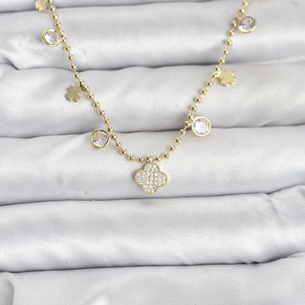 Gold Renk Yonca Model Kolye