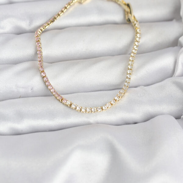 Pembe ve Beyaz Zirkon Taşlı Gold Renk Su Yolu Bileklik