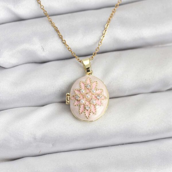 Çelik Zincir Gold Renk Mineli Lotus Model Açılabilir Kolye
