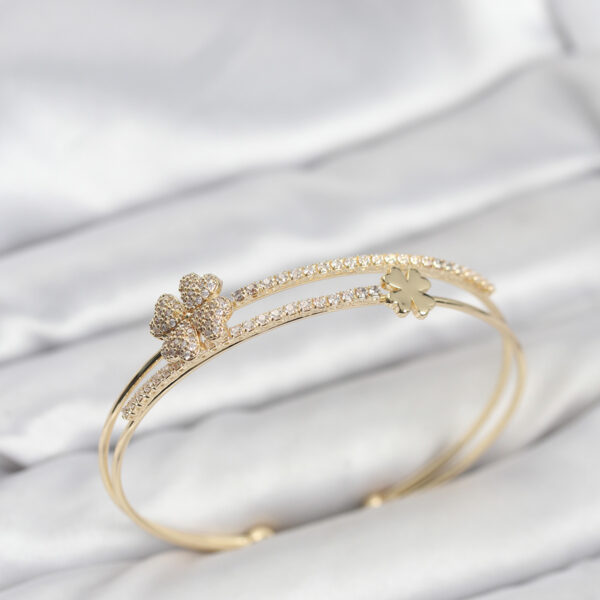 Gold Renk Yonca Model Bileklik