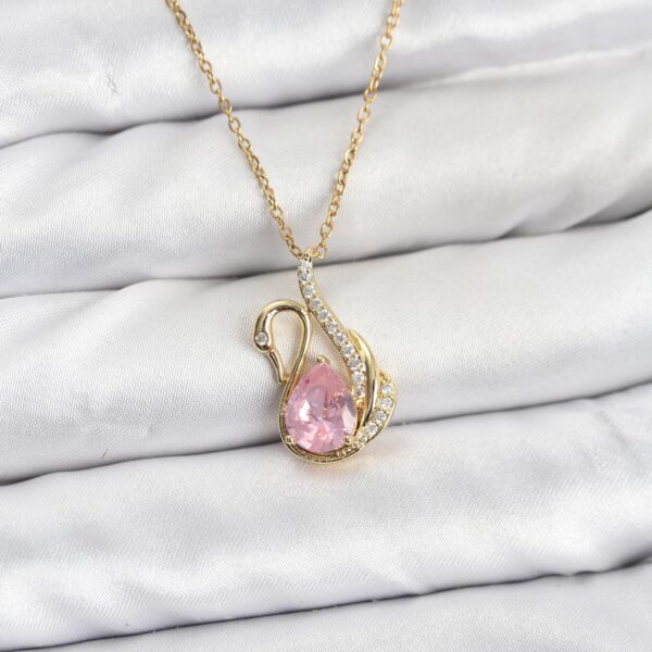 Çelik Zincir Gold Renk Pembe Kuğu Model Zirkon Taşlı Kolye