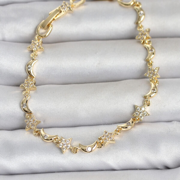 Gold Renk Zirkon Taşlı Ay ve Yıldız Model Bileklik