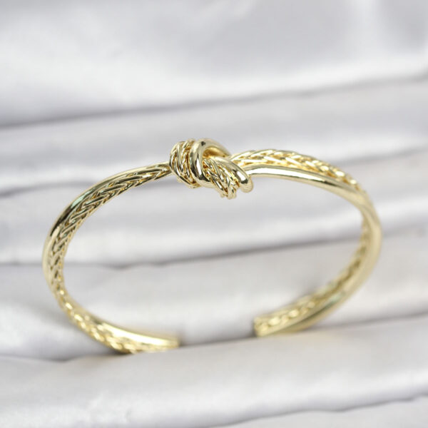 Gold Renk Düğüm Model Bileklik