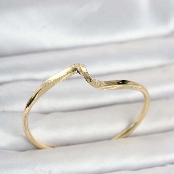 Gold Renk Zikzak Model Bileklik