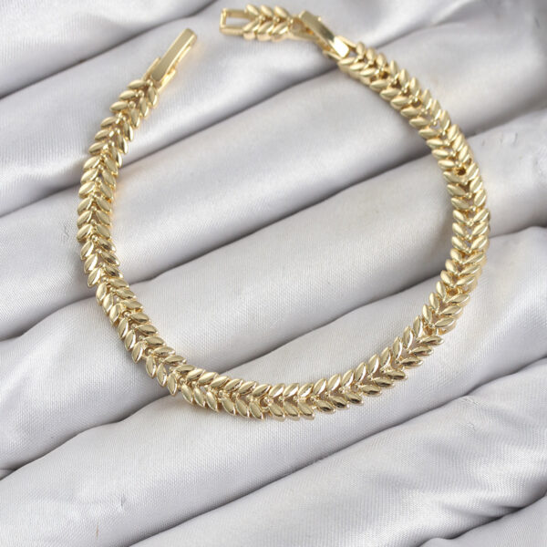 Başak Model Gold Renk Bileklik