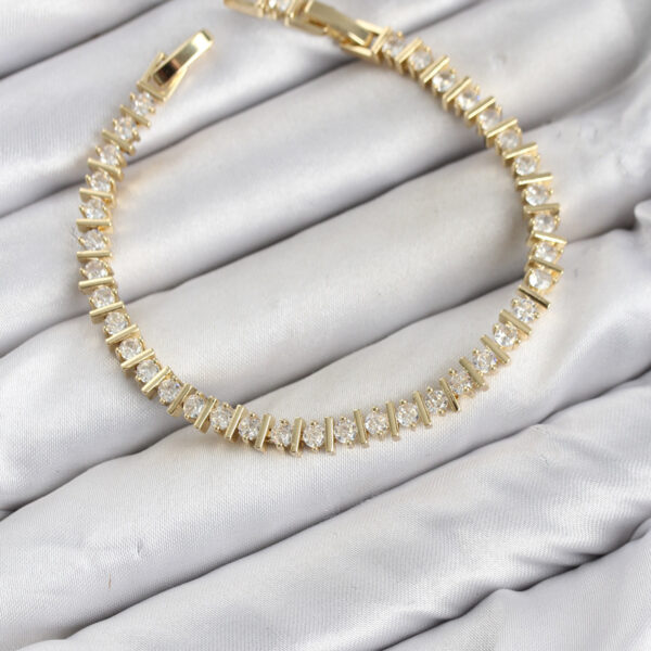 Şerit Model Zirkon Taşlı VIP Seri Gold Renk Bileklik