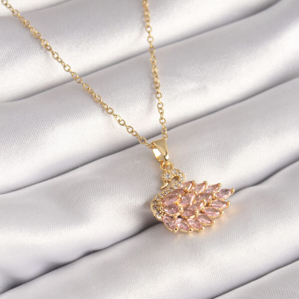 Çelik Gold Renk Zincir Pembe Zirkon Taşlı Kuğu Model Kolye