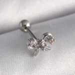 Çelik Gümüş Renk Zirkon Taşlı Kurdele Tragus Piercing