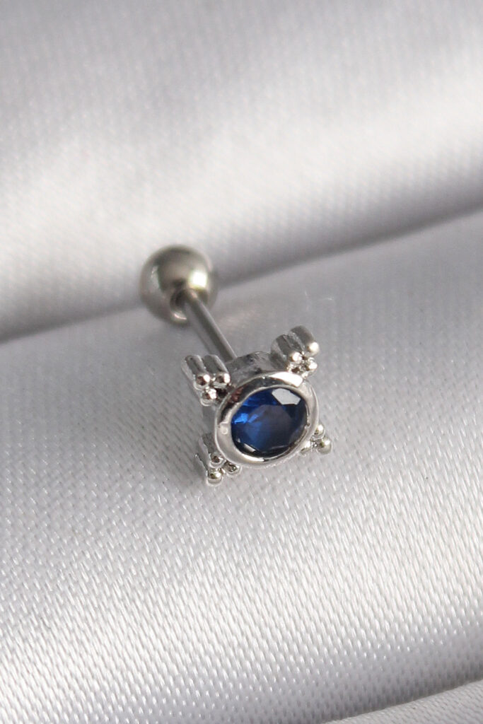 Çelik Gümüş Renk Mavi Zirkon Taşlı Tragus Piercing