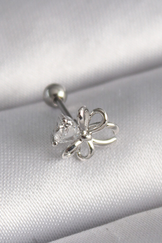 Çelik Gümüş Renk Zirkon Taş Detay Kurdele Model Tragus Piercing