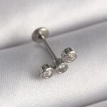 Çelik Gümüş Renk Zirkon Taşlı Tragus Piercing