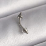 Çelik Gümüş Renk Çivi Model Piercing