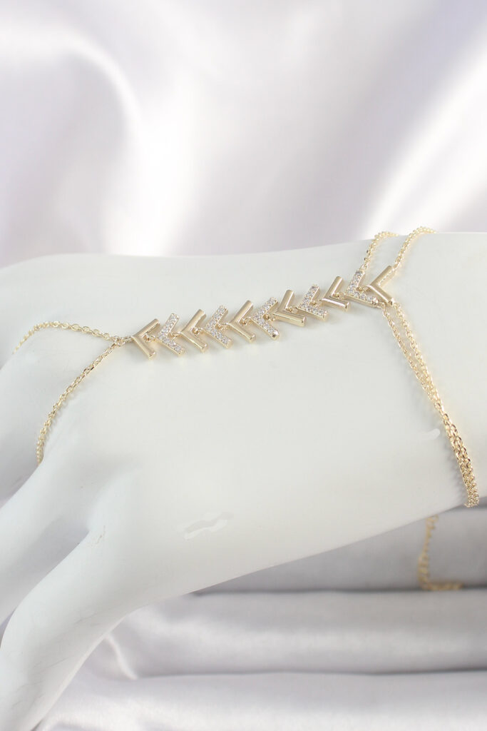 Gold Renk Zirkon Taşlı V Model Şahmeran