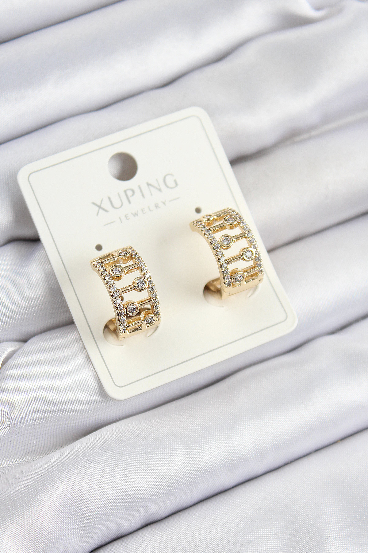 Xuping Zirkon Taşlı Çit Halka Model Gold Renk Küpe