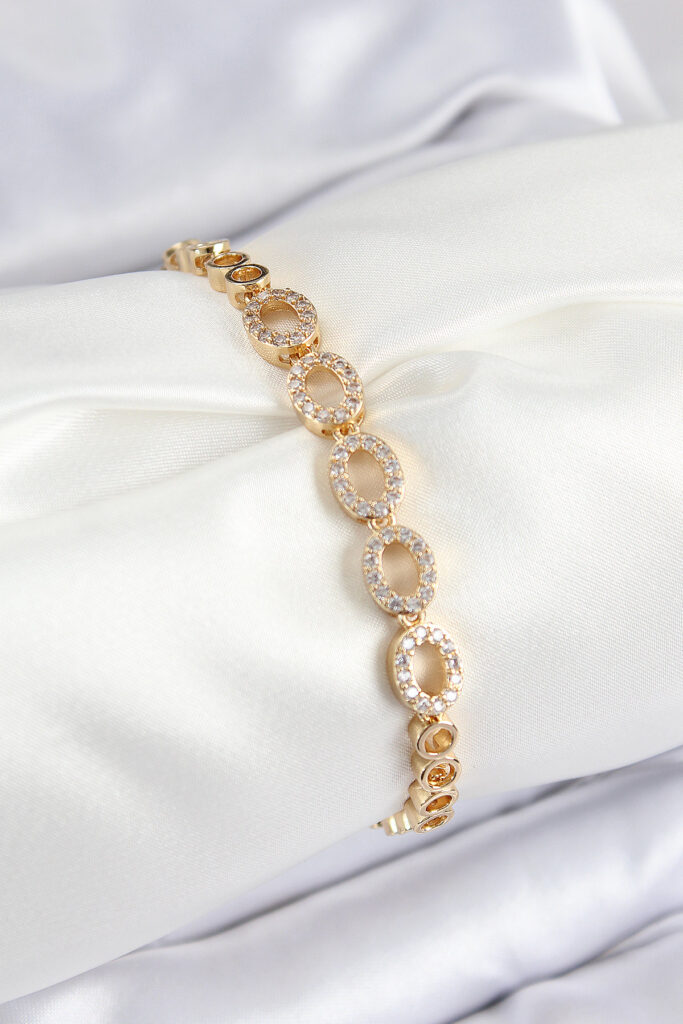 Zirkon Taşlı Oval Model Gold Renk Bileklik