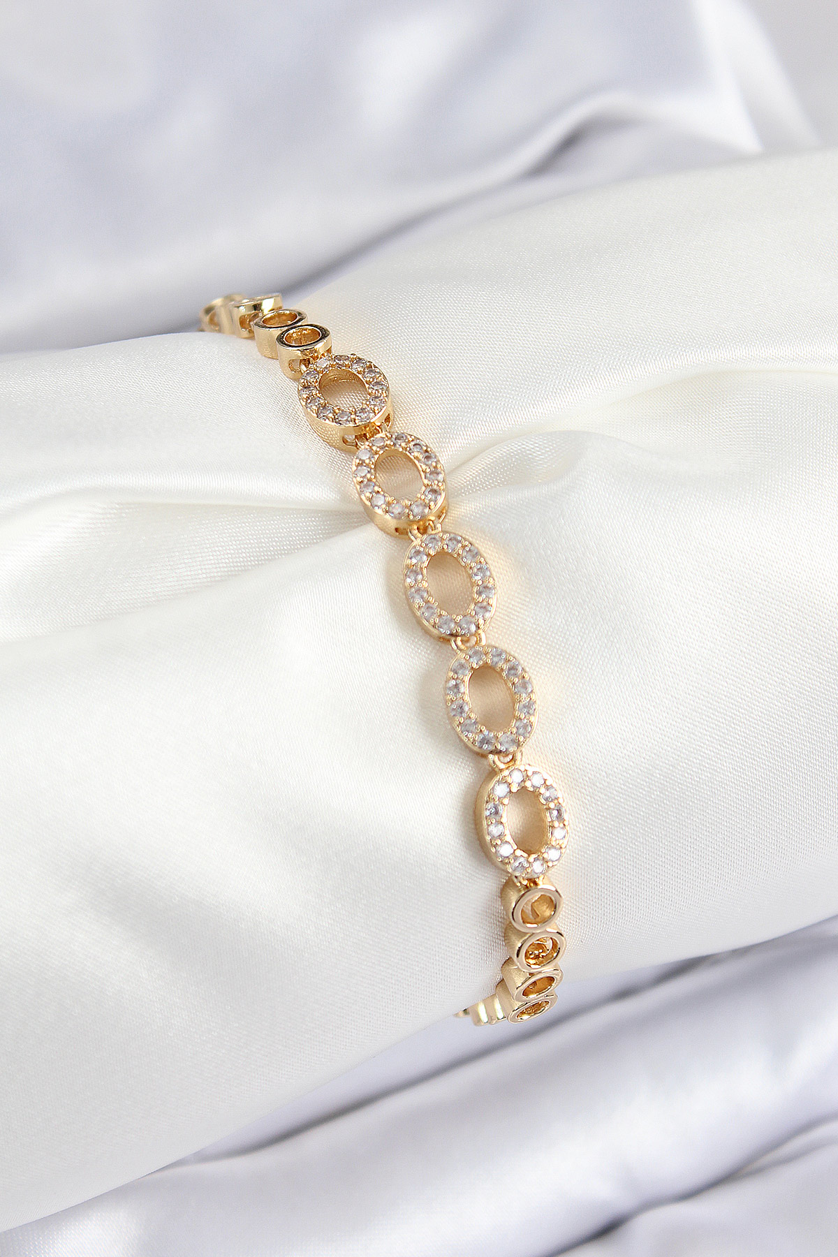 Zirkon Taşlı Oval Model Gold Renk Bileklik