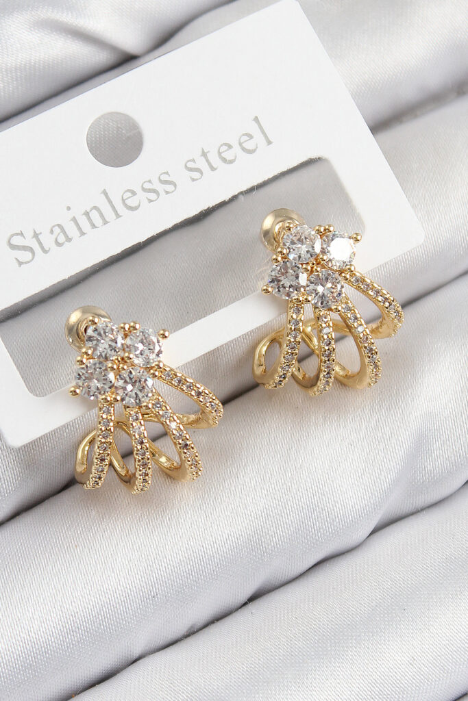Zirkon Taşlı Model Gold Renk Küpe