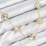 VIP Yonca Model Gold Renk Kolye