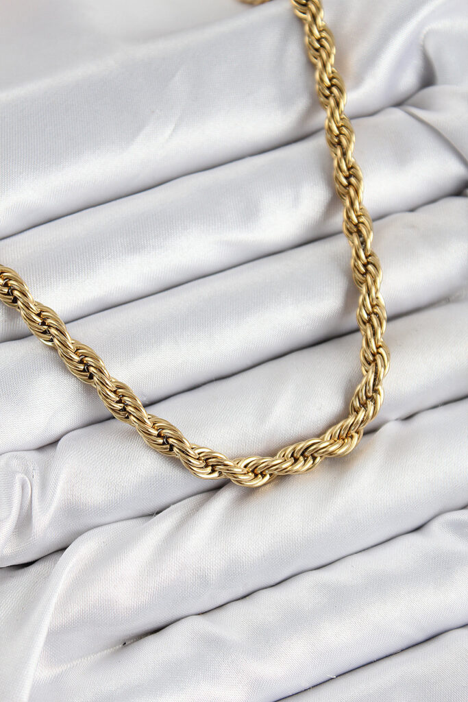 Çelik Burgu Model Gold Renk Kolye
