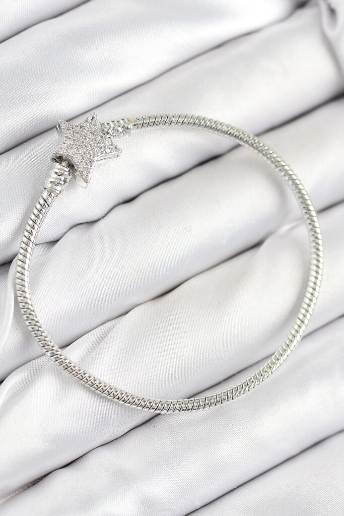 Charm Zirkon Taşlı Yıldız Model Gümüş Renk Bileklik