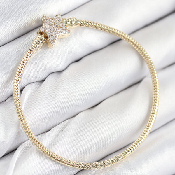 Charm Zirkon Taşlı Yıldız Model Gold Renk Bileklik