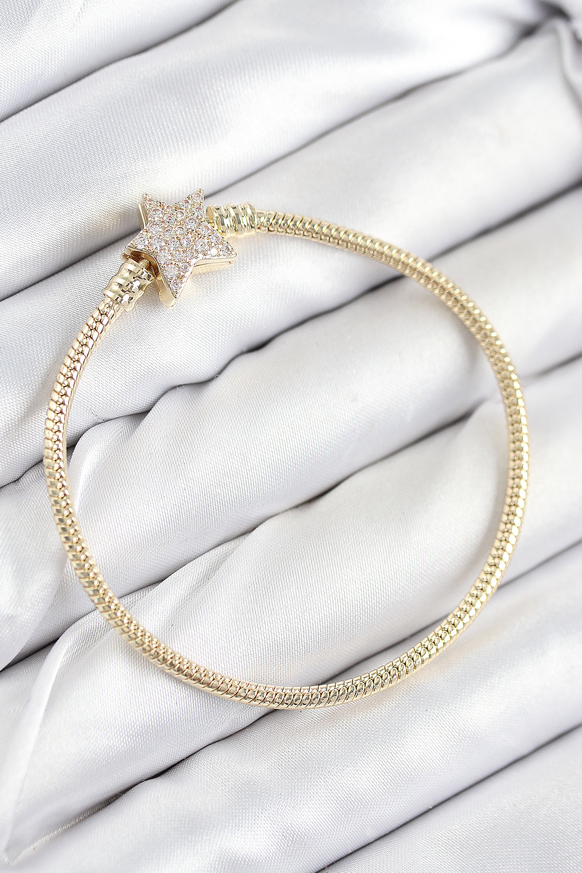 Charm Zirkon Taşlı Yıldız Model Gold Renk Bileklik